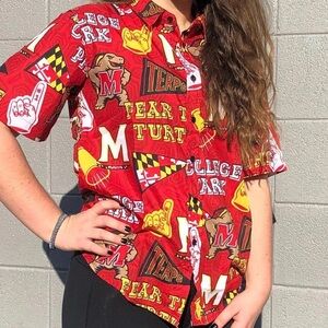 🆕 UMD Fan Pattern (Red) / Hawaiian Shirt XL